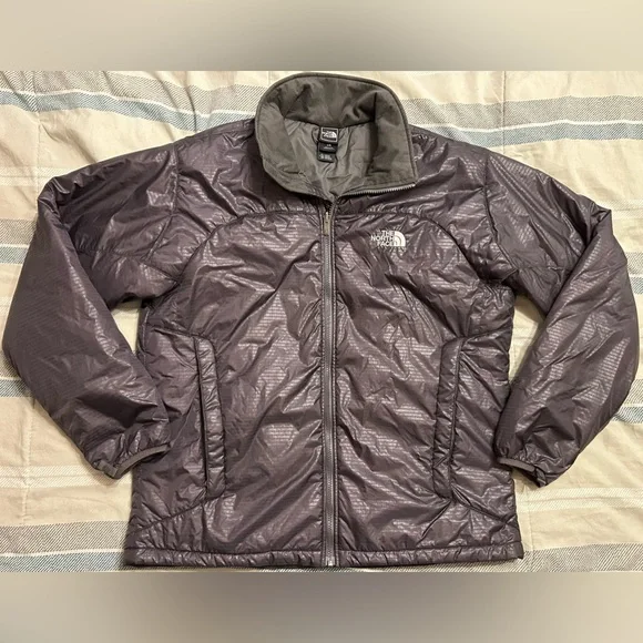 The North Face Nylon Puffer Coat - Picture 2 of 12